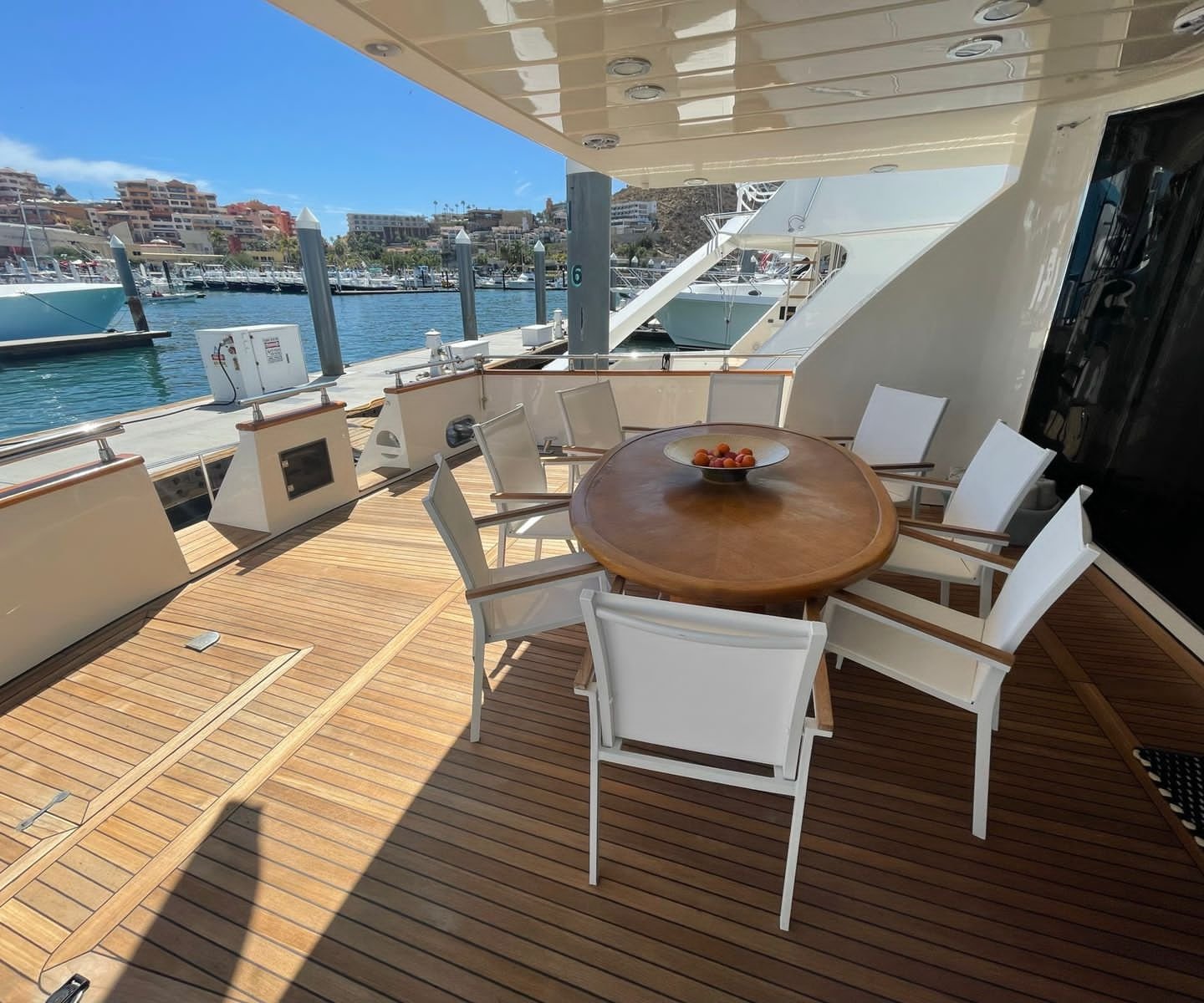 Antago 98 Yacht for Rent in Cabo San Lucas, luxury yacht rental Cabo San Lucas Los Cabos (5/16)