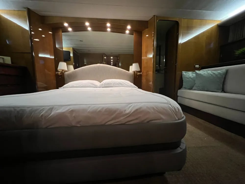 Antago 98 Yacht for Rent in Cabo San Lucas, luxury yacht rental Cabo San Lucas Los Cabos (10/16)