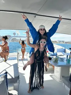 Antago 98 Yacht for Rent in Cabo San Lucas, luxury yacht rental Cabo San Lucas Los Cabos (15/16)