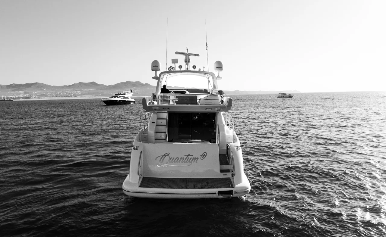Yate Azimut 55 en renta Cabo San Lucas, renta de yate Cabo San Lucas y Los Cabos (4/10)