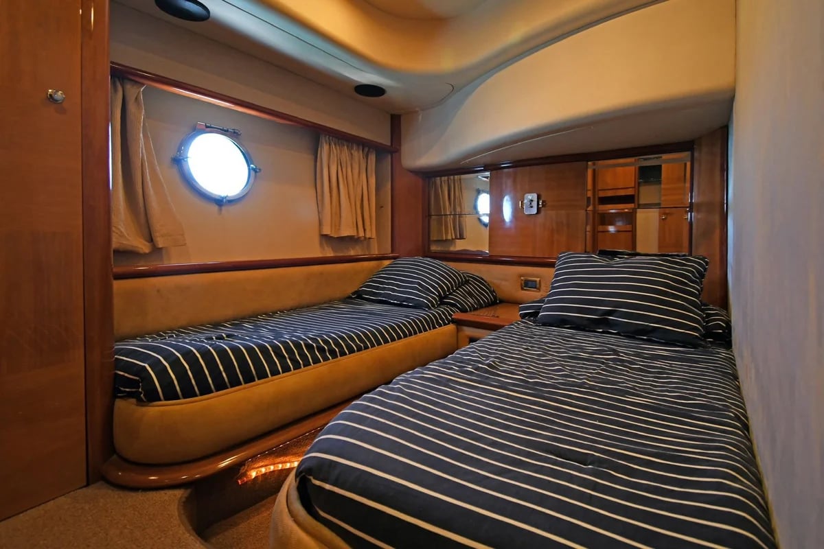 Azimut 62 Yacht for Rent in Cabo San Lucas, luxury yacht rental Cabo San Lucas Los Cabos (5/11)