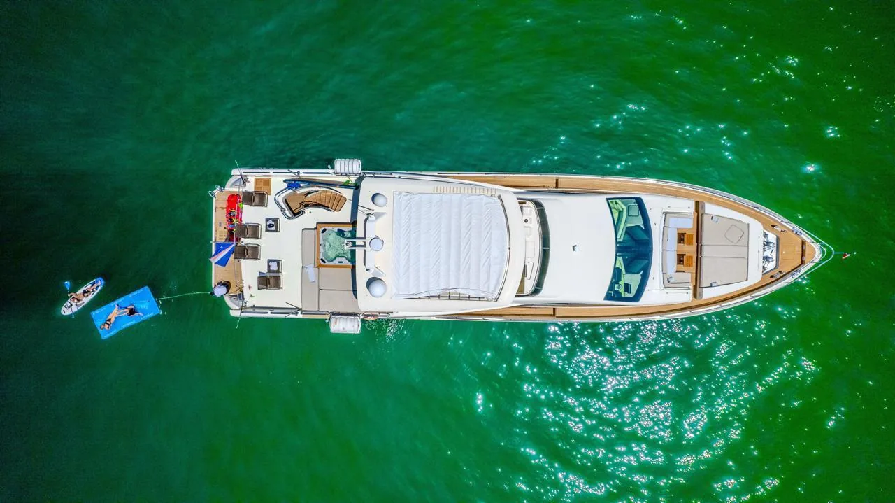 Azimut 95 Yacht for Rent in Cabo San Lucas, luxury yacht rental Cabo San Lucas Los Cabos (8/10)