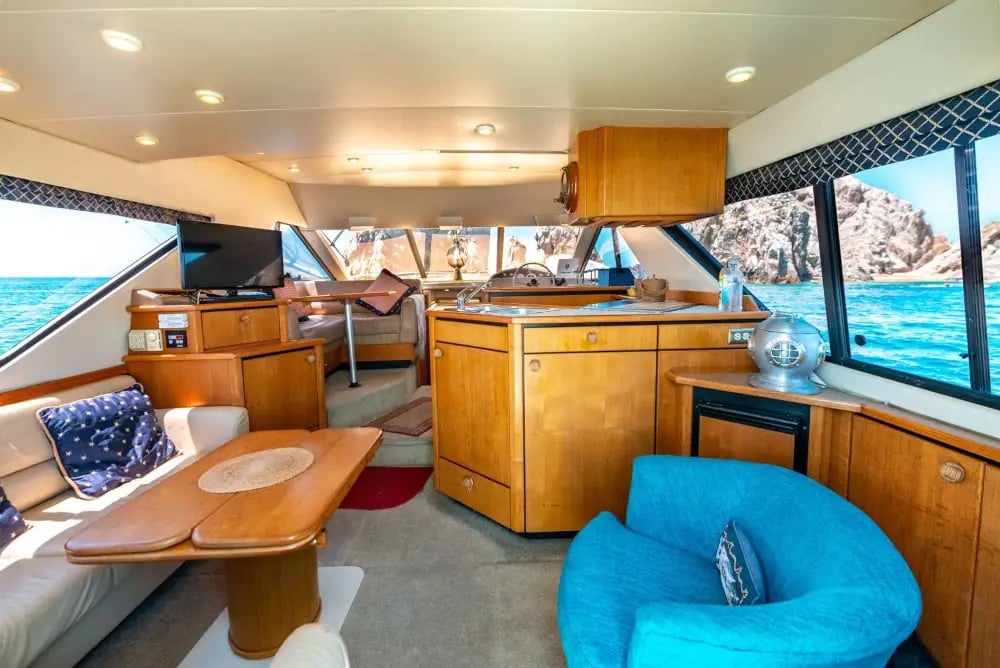Bayliner 44 Yacht for Rent in Cabo San Lucas, luxury yacht rental Cabo San Lucas Los Cabos (5/6)