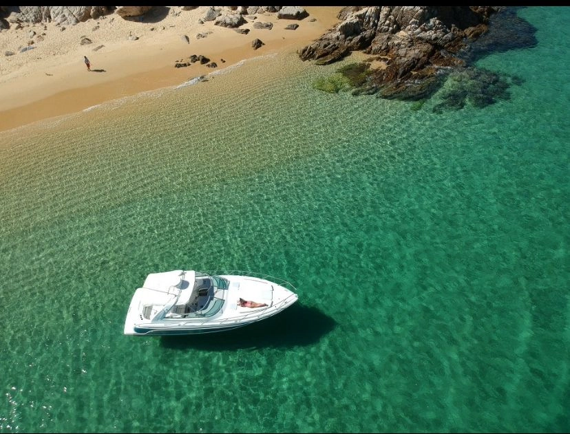 Formula 35 Yacht for Rent in Cabo San Lucas, luxury yacht rental Cabo San Lucas Los Cabos (2/10)