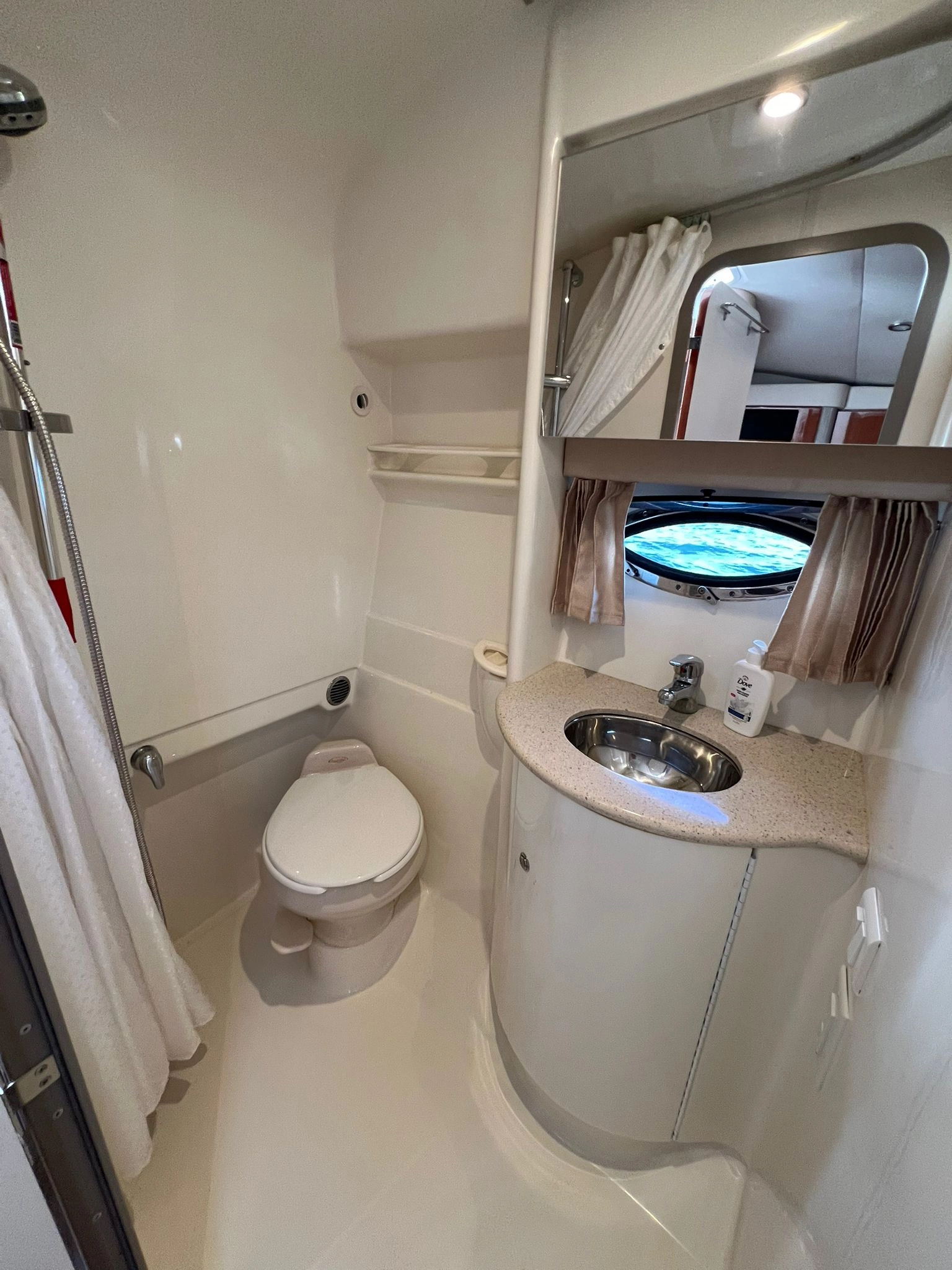 Formula 35 Yacht for Rent in Cabo San Lucas, luxury yacht rental Cabo San Lucas Los Cabos (3/10)