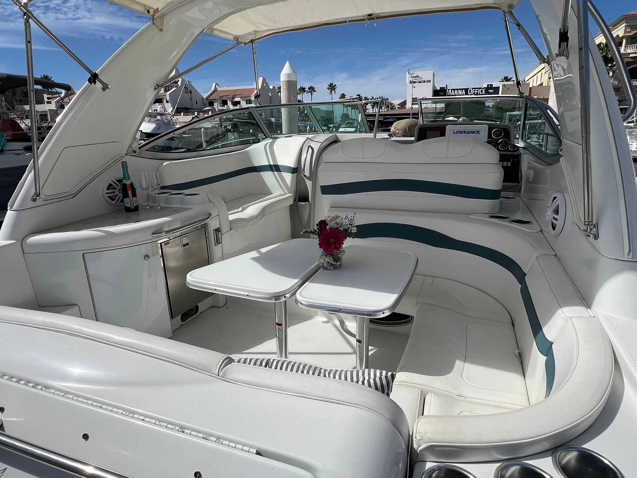 Formula 35 Yacht for Rent in Cabo San Lucas, luxury yacht rental Cabo San Lucas Los Cabos (4/10)