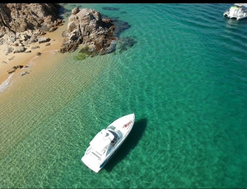 Formula 35 Yacht for Rent in Cabo San Lucas, luxury yacht rental Cabo San Lucas Los Cabos (8/10)