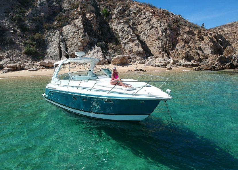 Formula 35 Yacht for Rent in Cabo San Lucas, luxury yacht rental Cabo San Lucas Los Cabos (1/10)