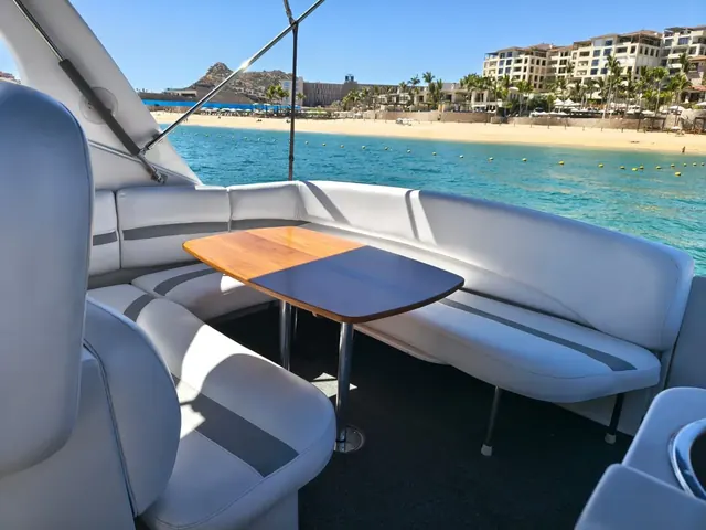 Yate Four Winns 35 en renta Cabo San Lucas, renta de yate Cabo San Lucas y Los Cabos (4/8)