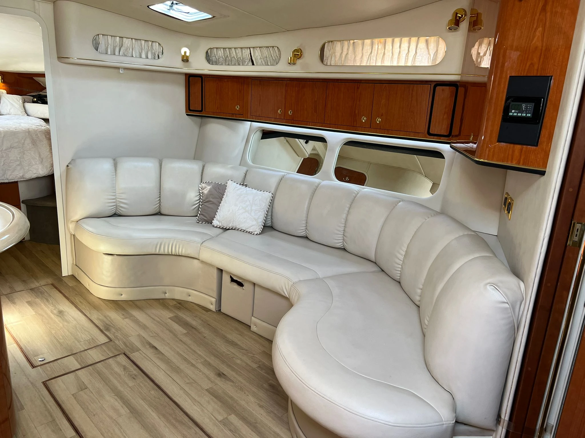 Yate Sea Ray 47 en renta Cabo San Lucas, renta de yate Cabo San Lucas y Los Cabos (4/10)