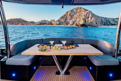 Yate Sunseeker 80 en renta Cabo San Lucas, renta de yate Cabo San Lucas y Los Cabos (6/9)