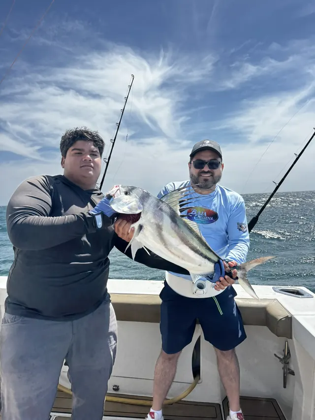 Yate de pesca deportiva Cabo Express 45, pesca deportiva en Cabo San Lucas, Los Cabos (10/31)